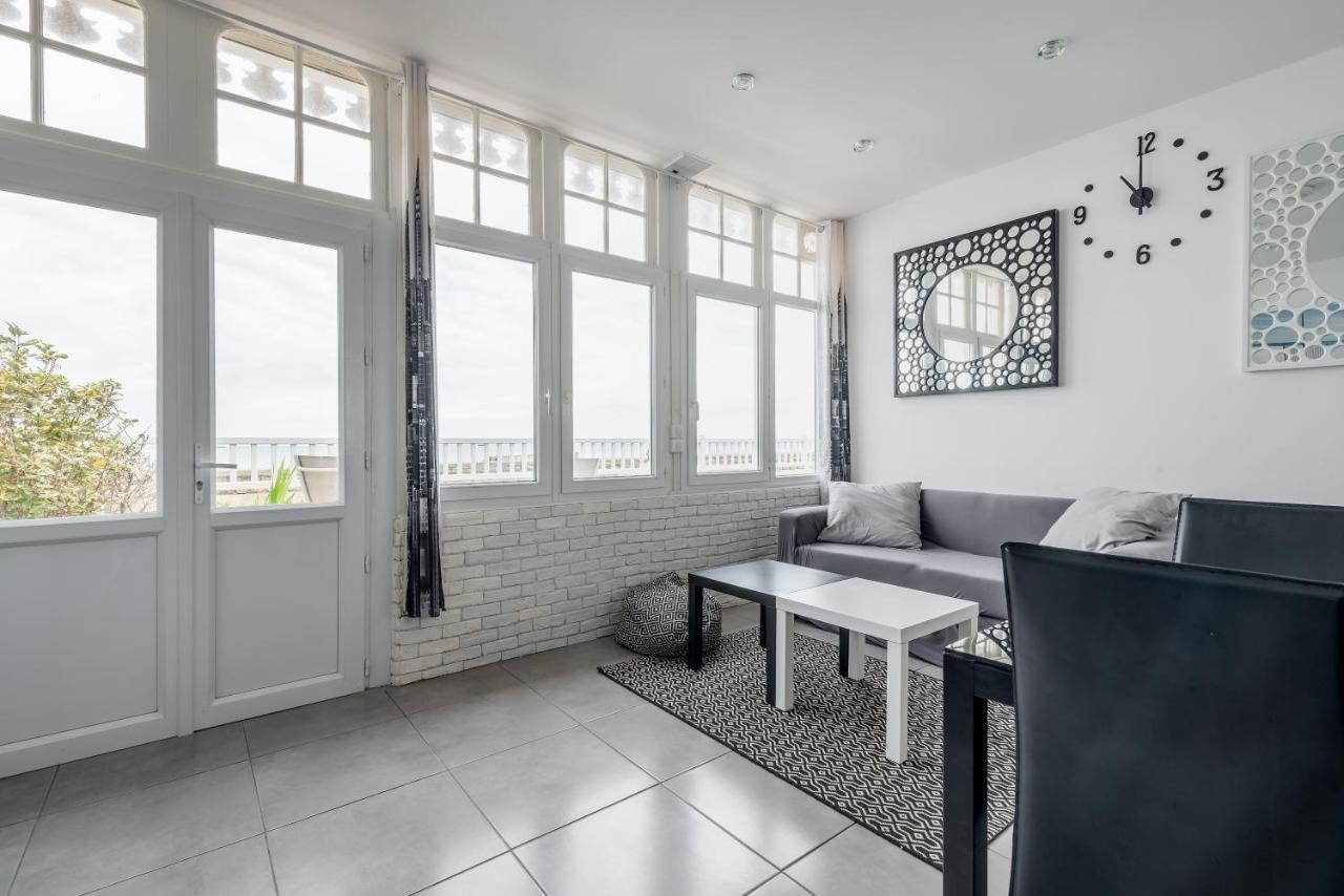 Appartement En Front De Mer Avec Terrasse Et Vue Mer Arromanches-les-Bains Ngoại thất bức ảnh